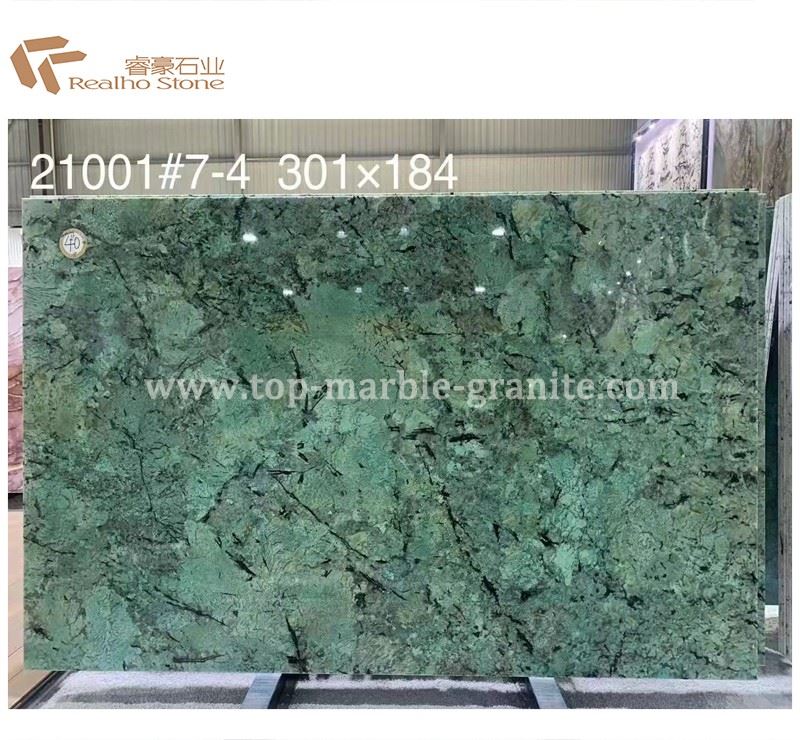 green quartzite slabs.jpg green quartzite slabs.jpg