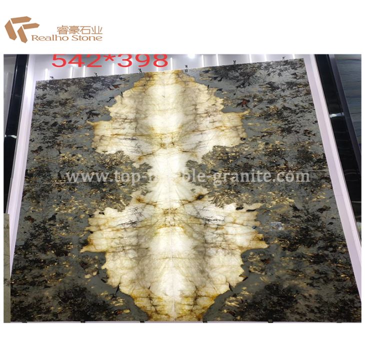 Luxury Stone Bookmatched Granite Wall