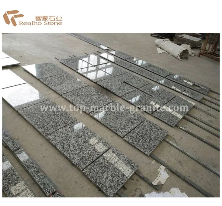 Spray White Granite Tiles