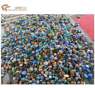 Colored Stone Pebbles For Landcaping Decoration