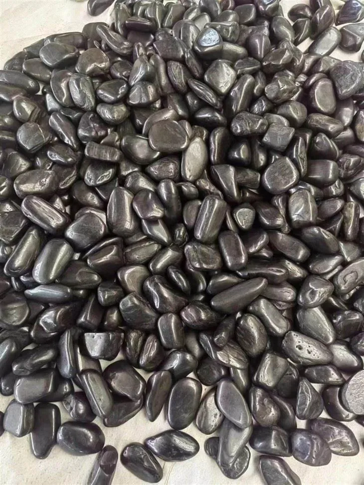 black pebblestone